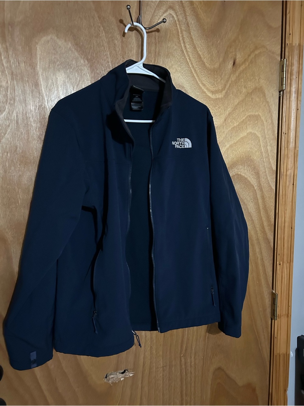 The North Face Men's Navy Lightweight Softshell Jacket